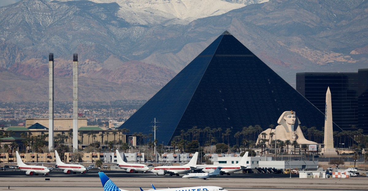 Where to Eat at Harry Reid Airport (LAS) in Las Vegas